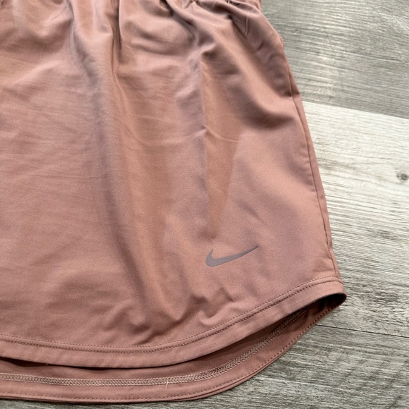 Nike Women's Dri-Fit Skort in Mauve - Picture 2 of 9